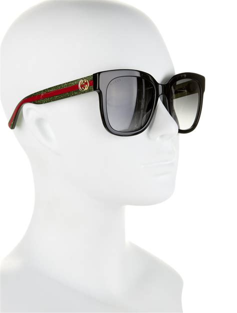 gucci wayfarer sunglasses price in india.jpg